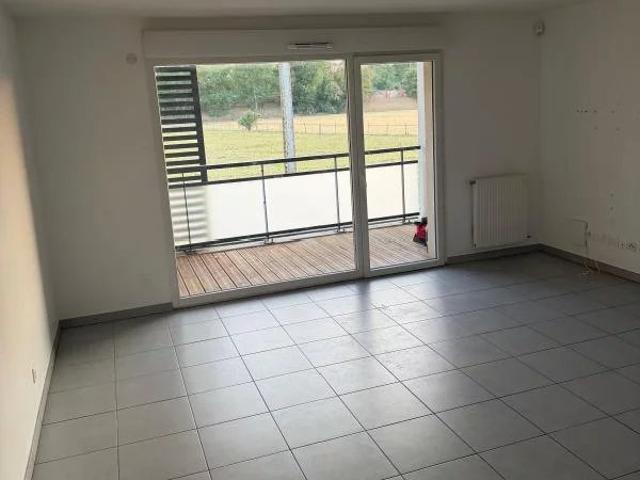 Appartement T3 à la location non meublé secteur Aucamvile