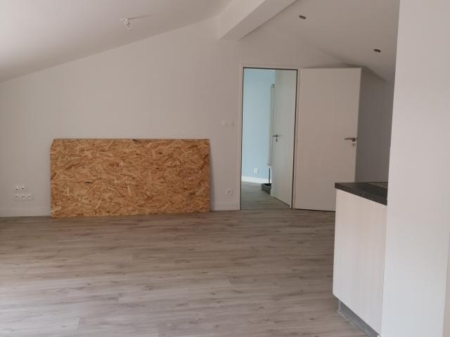 Appartement T3 à louer à FONTENAY LE COMTE