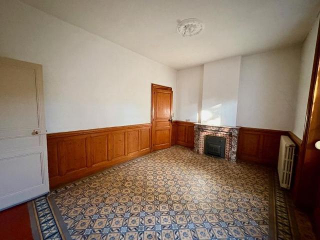 APPARTEMENT T3 A LOUER A ROANNE AVENUE DE PARIS