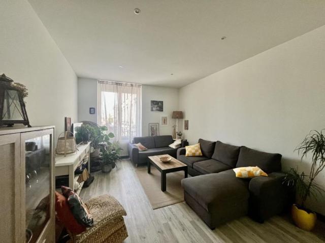 APPARTEMENT T3 A LOUER A ROANNE PLACE VICTOR HUGO