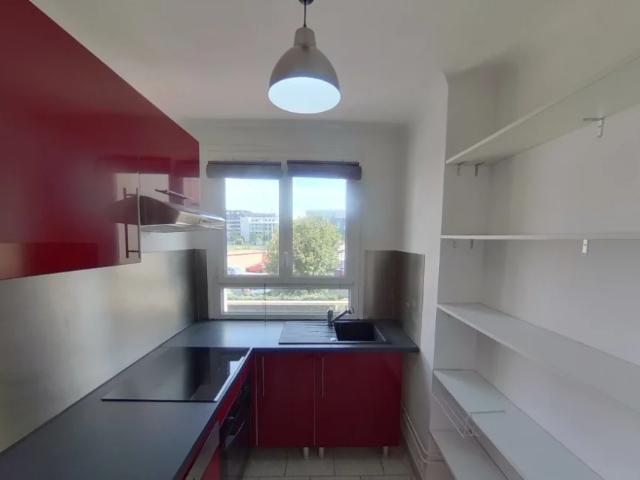APPARTEMENT T3 A LOUER LYON 7EME ARRONDISSEMENT Le Rhone 50.5 m2 785 € charges comprises par mois: Immobilier LYON 7EME ARRONDISSEMENT | Agence immobilière à Lyon Galyo