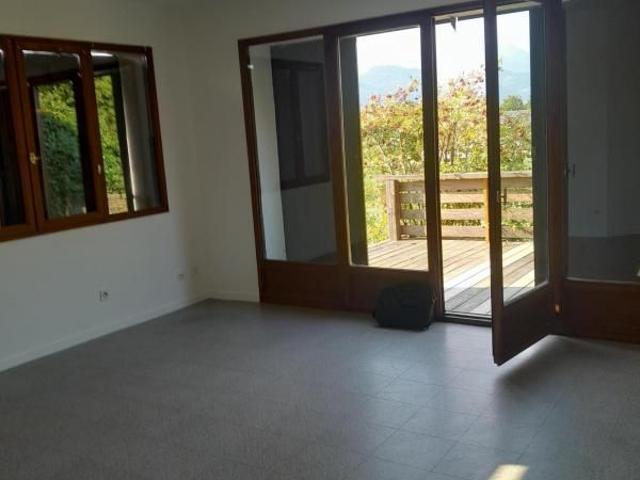 APPARTEMENT T3 A LOUER LE TOUVET