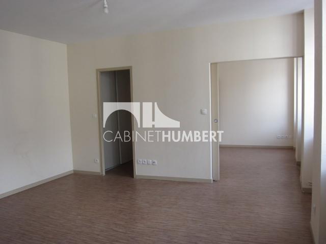 APPARTEMENT T3 A LOUER ST ETIENNE HOTEL DE VILLE
