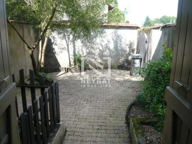 APPARTEMENT T3 A LOUER ST LEGER SUR DHEUNE 66.13 m2 600 € charges comprises par mois: Immobilier ST LEGER SUR DHEUNE | Neyrat Immobilier