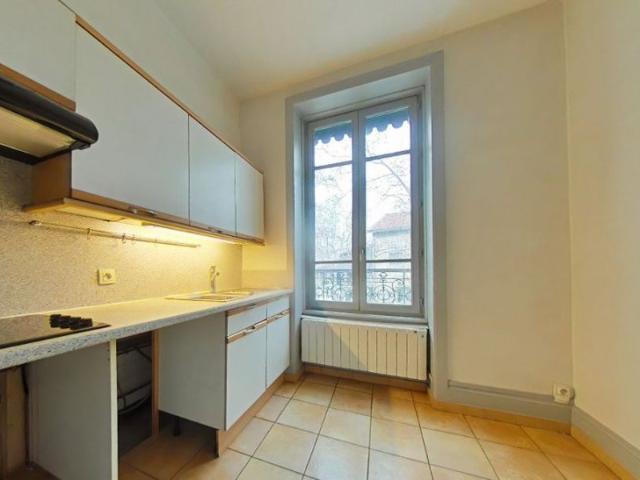 APPARTEMENT T3 A LOUER