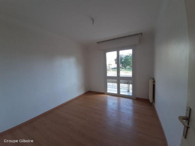 Appartement T3 à louer 77 m²