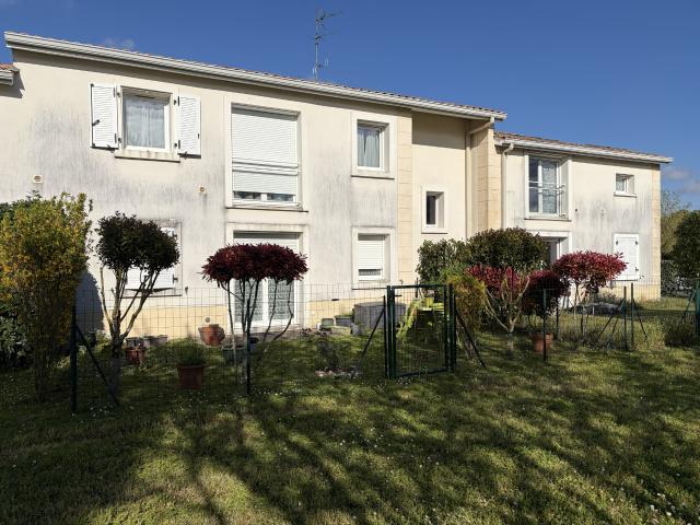 Appartement T3 avec jardin privatif fort potentiel ! VENDU LIBRE DE TOUTE OCCUPATION !