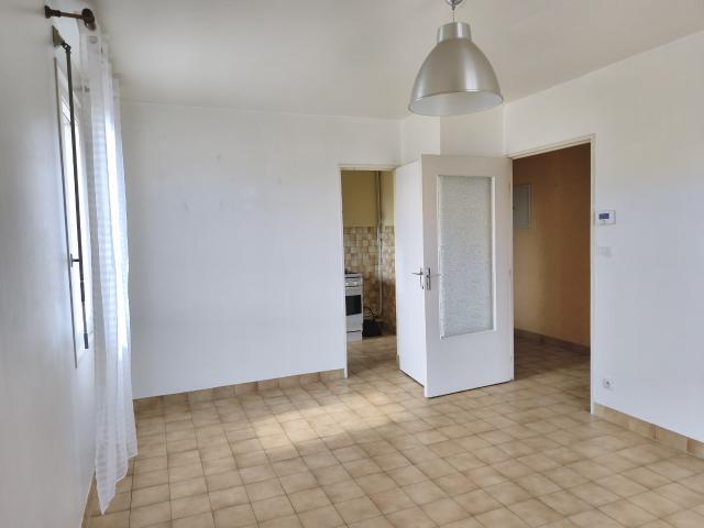 Appartement T3 Ascenseur et stationnement privé
