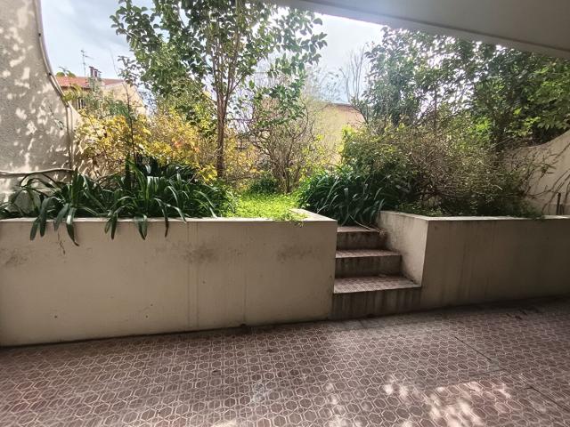 APPARTEMENT T3 AU 1ER ETAGE AVEC JARDIN