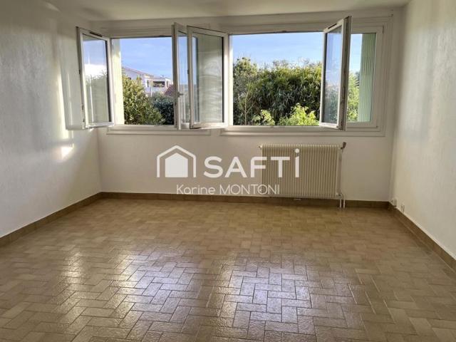 Premier achat ou investissement locatif avec des travaux: Appartement T3 au calme, sans vis à vis à et proximité des commodités
