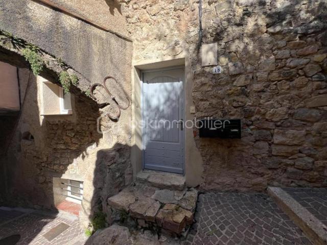 Appartement T3 au centre de Fayence