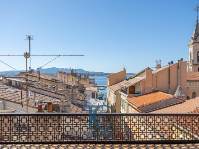 Appartement T3 au centre ville avec terrasse et garage, aper