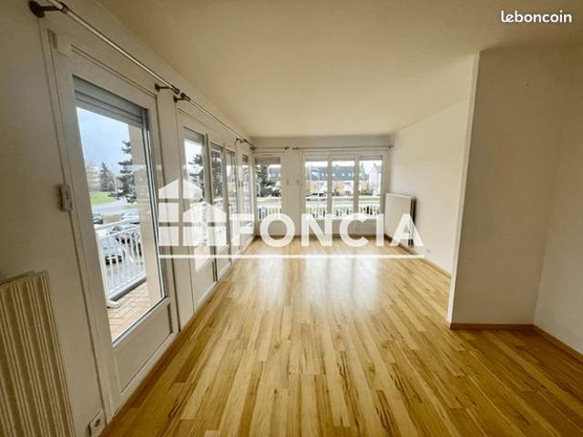 Appartement t3 au centre ville de maurepas