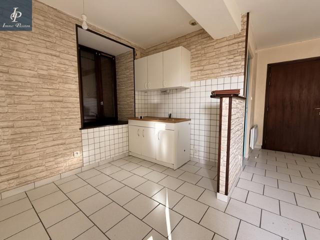 Appartement T3 au coeur du village, proche de toutes commodi