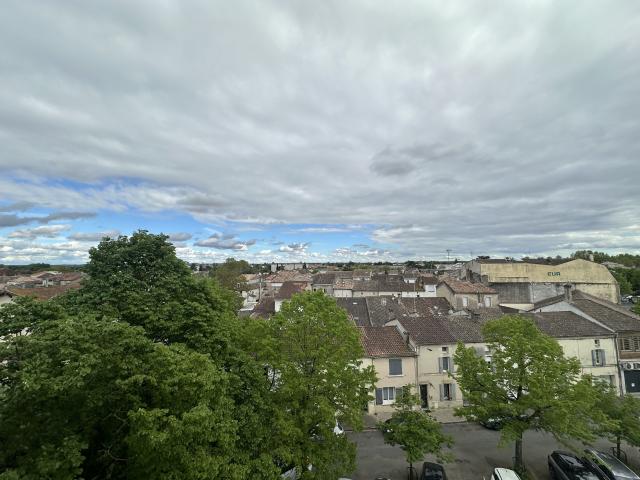 APPARTEMENT T3 AVEC BALCON 47200 MARMANDE