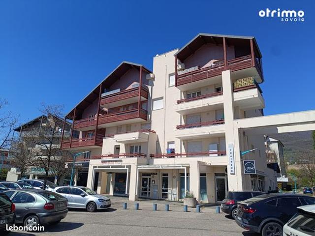 Appartement T3 avec balcon et terrasse à La Ravoire