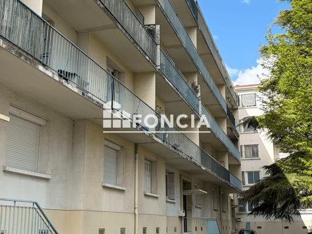 Appartement T3 avec balcon, parking et cave
