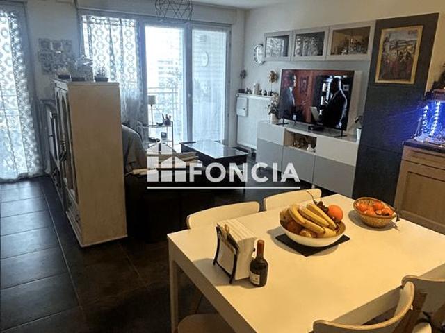 Appartement T3 avec balcon – Quartier Chutes Lavie