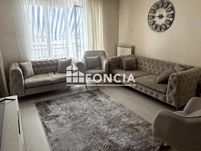 Appartement T3 avec balcon – Résidence Parc Saint Louis