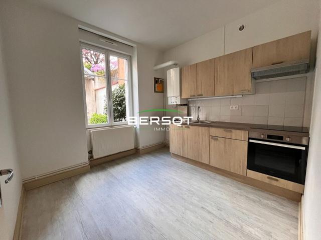 Appartement T3 avec cave et cuisine équipée