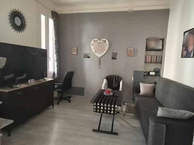 Appartement T3 avec cour privative