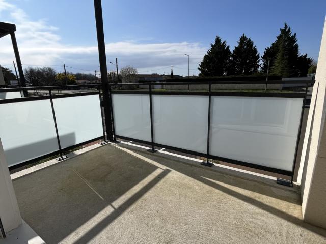 Appartement T3 avec deux terrasses et parking à Bruguières