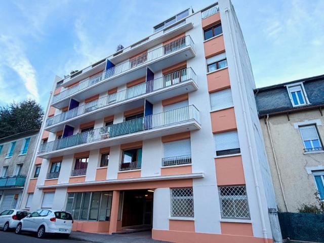 Appartement T3 avec garage et cave A deux pas des Halles