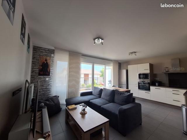 Appartement T3 avec garage et stationnement privatif