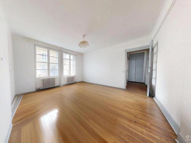 Appartement T3 de 73 m² avec garage indépendant – Investissement sécurisé à Poitiers