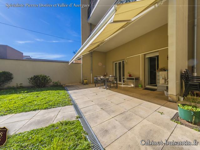 Appartement T3 avec jardin de 195 m2, garage 26 m2 et plac