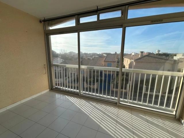 APPARTEMENT T3 AVEC LOGGIA