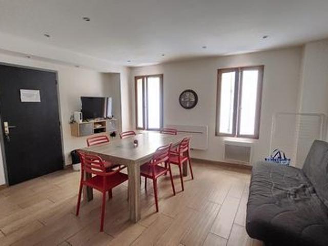 APPARTEMENT T3 avec petit exterieur