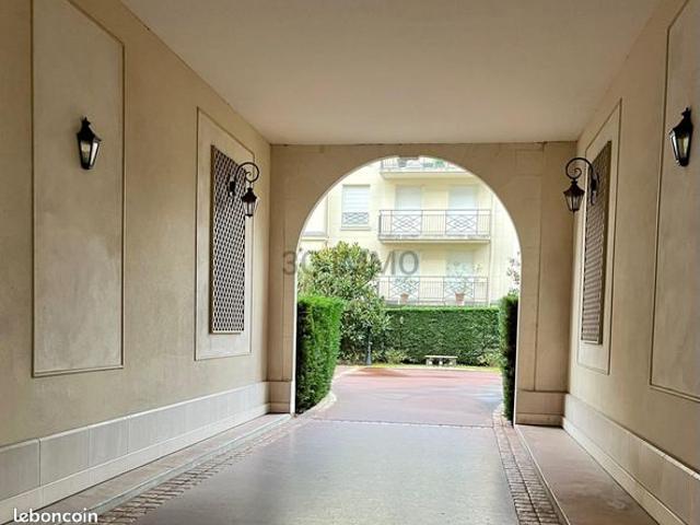 Appartement T3 avec terrasse | Montrouge | Résidence standing et calme