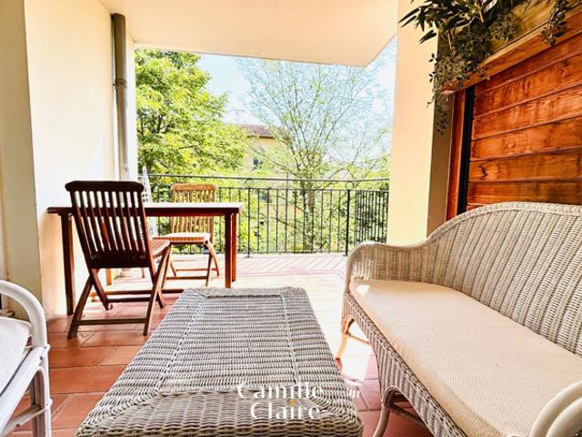 Appartement T3 avec terrasse à Aix Nord calme et vue imprena