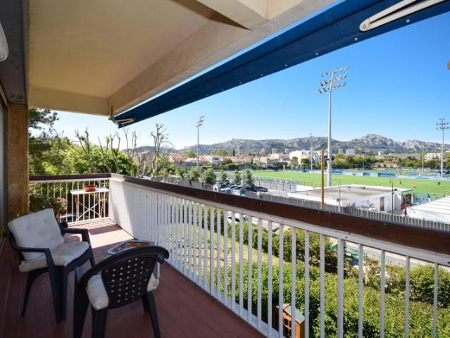 Appartement T3 avec terrasse et box Mazargues/ St Anne 13009 Marseille