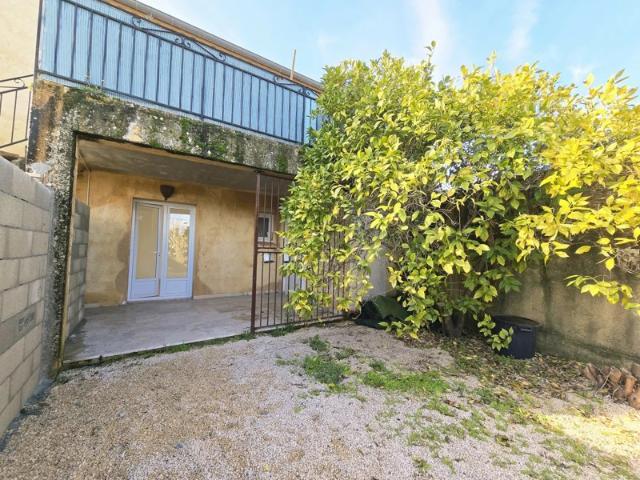 Appartement T3 avec terrasse et jardin
