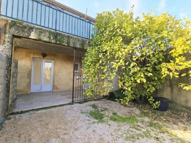 Appartement T3 avec terrasse et jardin