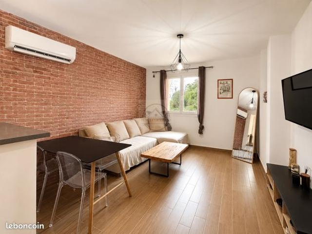 Appartement T3 avec terrasse et parking à Bastia