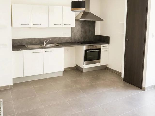 Appartement T3 avec terrasse et parking – Pérols Centre