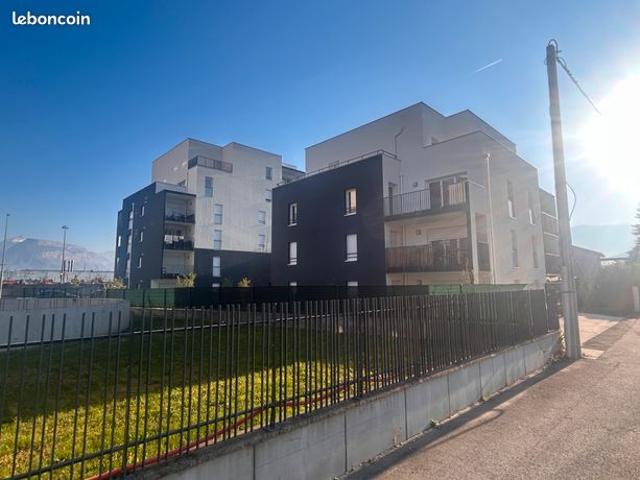 Appartement T3 avec terrasse Echirolles