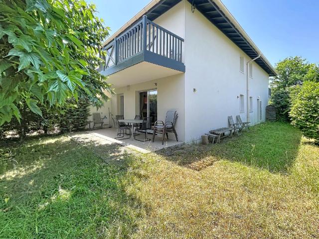 Appartement T3 avec terrasse, jardin et garage au centre de Soustons