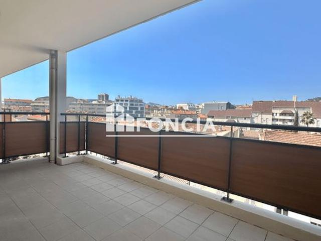 Appartement T3 avec terrasse sans vis à vis + double box de 26m2