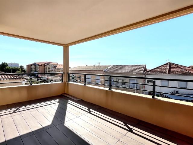 Appartement T3 avec vue mer, parking et garage
