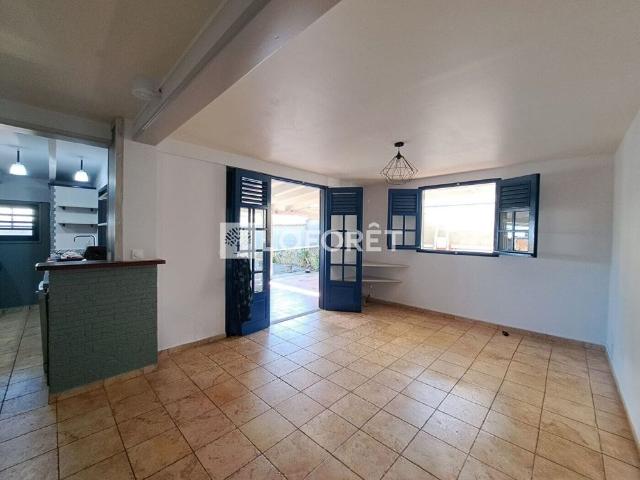 Appartement T3 BAIE MAHAULT à louer