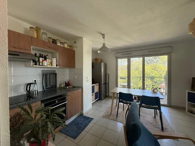 APPARTEMENT T3 BALCON ET PARKING SOUS SOL