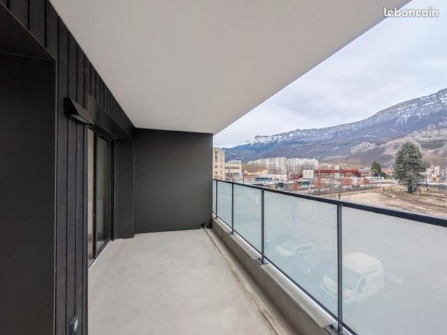 Appartement T3 balcon Pont de Claix