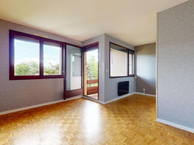 Appartement T3 BEAUJEU à louer