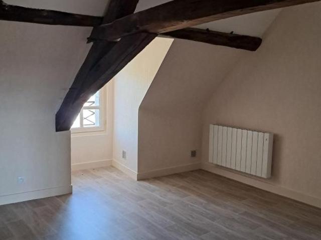 Appartement T3 BEAULIEU LES LOCHES