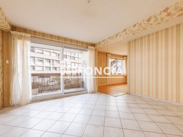 Appartement t3 bis 66 m² avec balcon, parking et cave