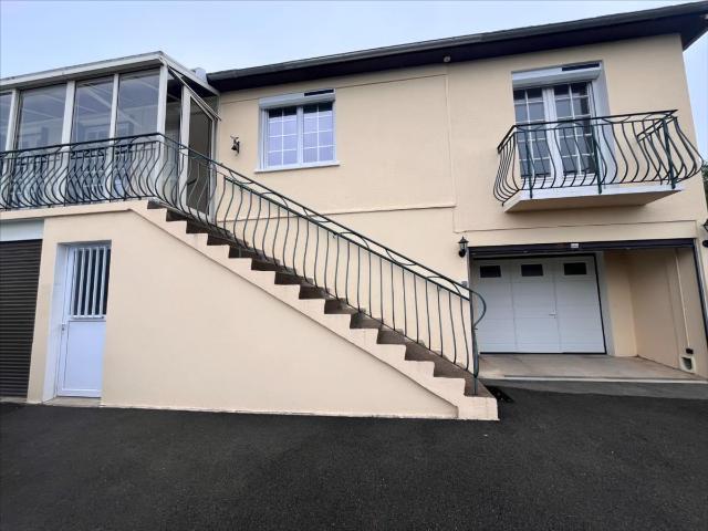 APPARTEMENT T3 BIS MEUBLE BARAQUEVILLE